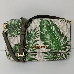 Michael Kors | Vanilla & Olive Palm Leaf Jet Set Crossbody Pouchette Bag